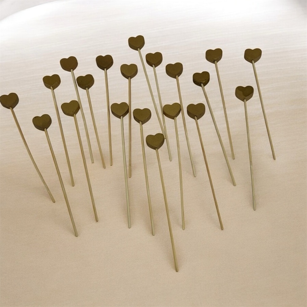 Gold Heart Party Picks (20)